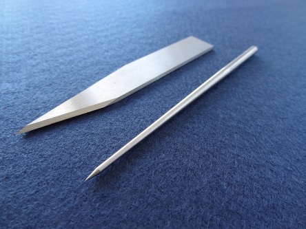 Klinge und Dorn